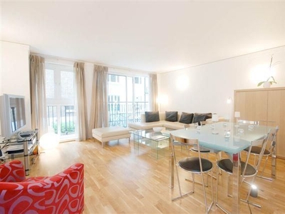 Flat to rent in Artillery Mansions, 75 Victoria Street, Westminster SW1H