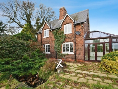 Linton Woods Lane, Linton On Ouse, York - 3 bedroom detached house