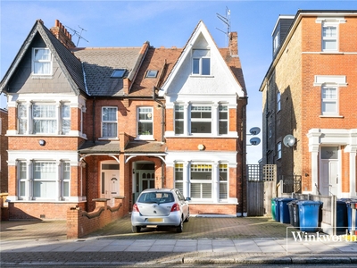 Nether Street, Finchley, London, N3 2 bedroom flat/apartment in Finchley