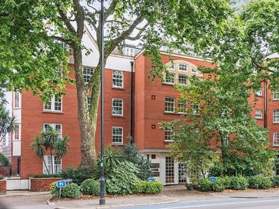 Flat to rent in Millennium House, 132 Grosvenor Road SW1V