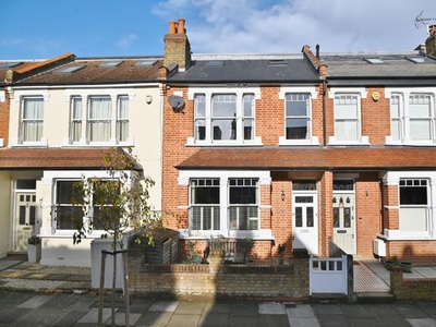 Terraced house to rent in Holmes Road, Twickenham TW1
