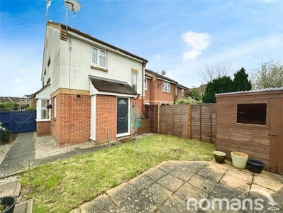 1 Bedroom End Of Terrace House For Sale In Camberley