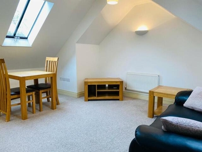 1 Bedroom Flat For Rent In Ditton Walk