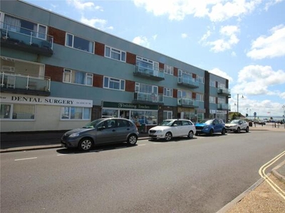 2 Bedroom Apartment For Sale In Lee-on-the-solent, Hampshire
