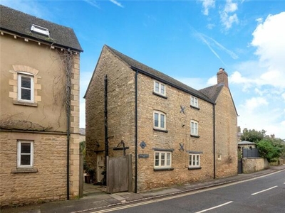 2 Bedroom Barn Conversion For Sale In Chipping Norton