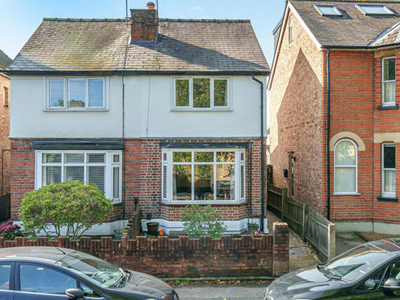 2 Bedroom Semi-detached House For Sale In Addlestone