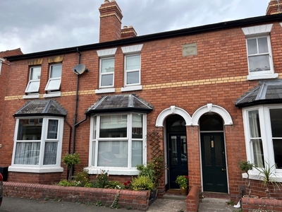 3 Bed Terraced House, Grove Road, HR1