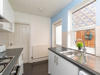 3 Bed Terraced House, Woden Road, WV10
