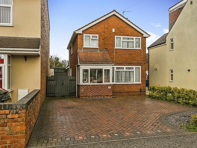 3 Bedroom Detached House For Sale In Burntwood