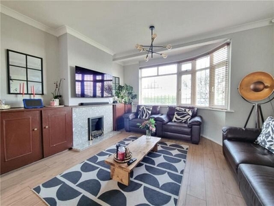 3 Bedroom Semi-detached House For Sale In South Orpington, Kent