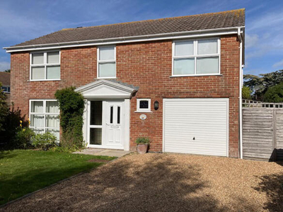 4 Bedroom Detached House For Rent In Hayling Island