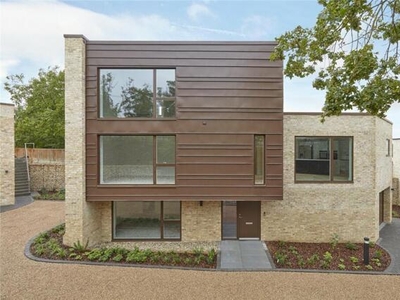 4 Bedroom Detached House For Sale In Cambridge