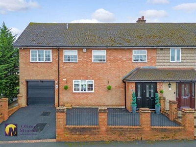 4 Bedroom Semi-detached House For Sale In Roydon