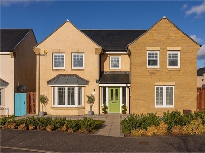 5 bed detached house for sale in Easthouses