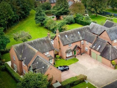5 Bedroom Detached House For Sale In Burton-on-trent, Staffordshire