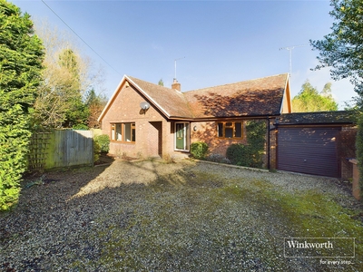 Whitehall Lane, Checkendon, Reading, Oxfordshire, RG8 2 bedroom bungalow in Checkendon