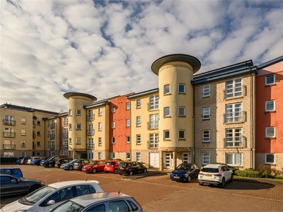 2 bed first floor flat for sale in Corstorphine