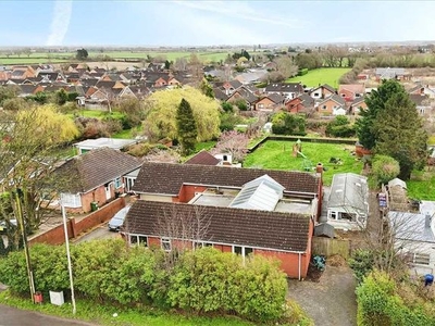 Bungalow for sale in Wragby Road East, North Greetwell, Lincoln LN2