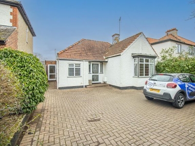 Bungalow to rent in Shelford Road, Trumpington, Cambirdge CB2