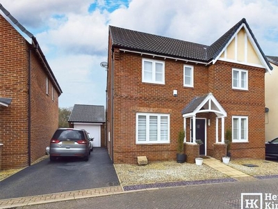 Detached house for sale in Maple Lane, Wickford SS11