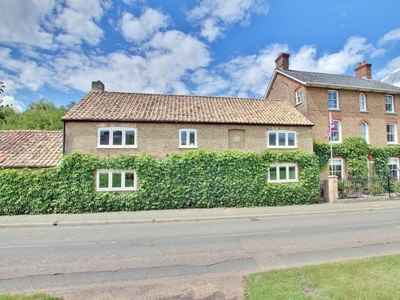 Detached house for sale in Mill Road, Wistow, Huntingdon, Cambridgeshire PE28