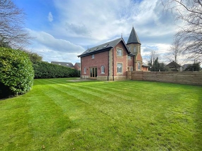 Detached house for sale in The Avenue, Sale M33