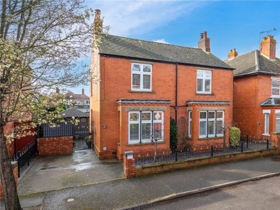 Detached house for sale in Victoria Avenue, Sleaford, Lincolnshire NG34