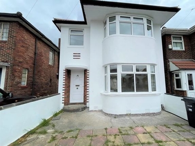 Detached house to rent in Forterie Gardens, Ilford IG3