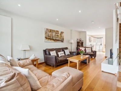 End terrace house for sale in Bolton Road, Grove Park W4