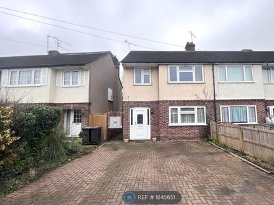 End terrace house to rent in Broomstick Hall Road, Waltham Abbey EN9