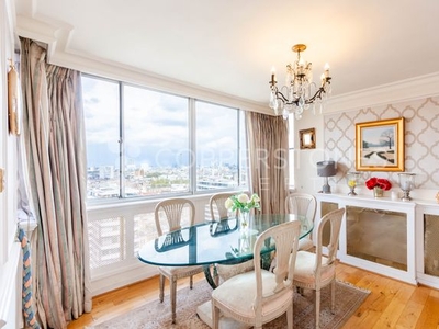 Flat for sale in Quadrangle Tower, Hyde Park W2