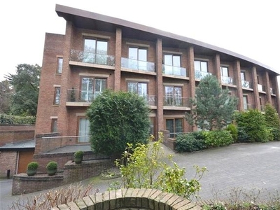 Flat for sale in Yew Tree Road, Allerton, Liverpool, Merseyside L18