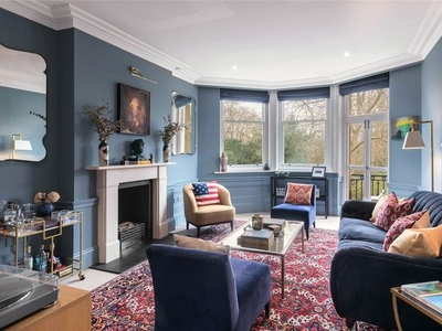 Flat for sale in York Mansions, Prince Of Wales Drive, Battersea, London SW11