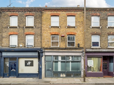 Flat to rent - Greenwich South Street, London, SE10