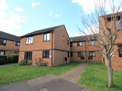 Flat to rent in Cardington Court, Norwich NR13