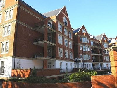 Flat to rent in Fisher Court, Rhapsody Crescent CM14