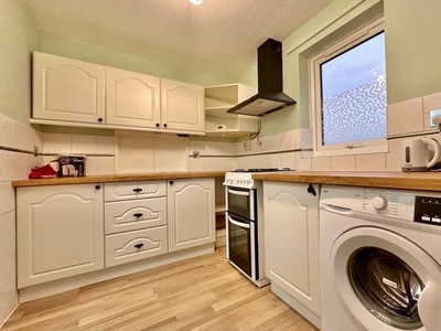 Flat to rent in Roman Courts, Cambridge CB4