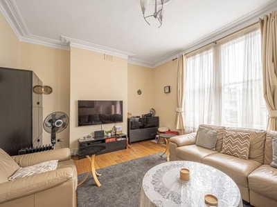 Maisonette for sale in Courthope Road, Hampstead, London NW3