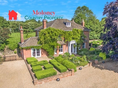 Property for sale in Boughton Monchelsea, Kent ME17