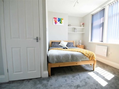 Room to rent in Westfield Lane, Mansfield NG19