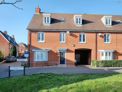 Semi-detached house to rent in Eastwood Park, Great Baddow, Chelmsford CM2