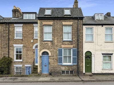 Terraced house for sale in Victoria Road, Cambridge CB4