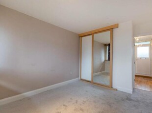 2 Bedroom Flat For Sale In Mitcham