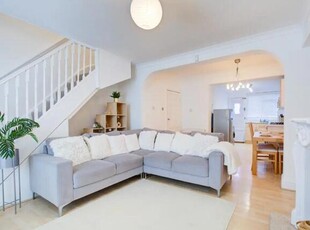 2 Bedroom Semi-detached House For Sale In London