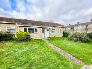 3 Bedroom Bungalow For Sale In Lower Willingdon, Eastbourne