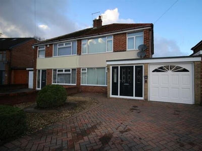 3 Bedroom Semi-detached House For Rent In Rainford