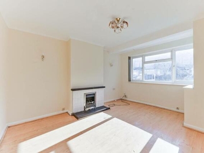 3 Bedroom Terraced House For Sale In Mitcham, London