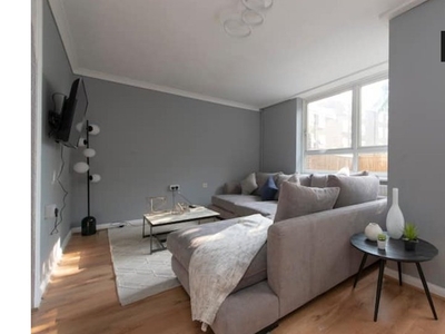 3 bedrooms house for rent in Poplar, London
