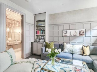5 Bedroom Mews Property For Sale In Earls Court, London