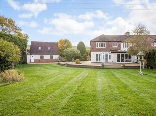 6 Bedroom Semi-detached House For Sale In Kings Langley, Hertfordshire